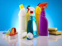 مایع دستشویی و ظرفشویی و پودر لباسشویی 12 درصد گران شدند/ رب گوجه در بازار کمیاب شد!