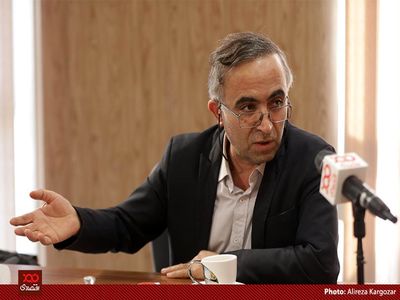 سیف صلاحیت رئیس کلی بانک مرکزی را ندارد