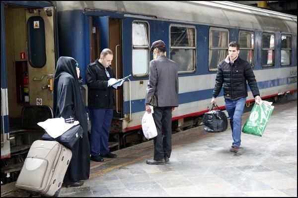 2 دلیل تاخیر در جابجایی مسافران اربعین به کربلا به روایت مدیرکل نظارت بر خدمات مسافری شرکت راهآهن