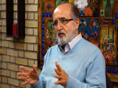 دولت در مورد اقتصاد مقاومتی فقط حرف می‌زند/ پروژه‌ای که 10 سال پیش از اقتصاد مقاومتی کلید خورده به عنوان طرح اقتصاد مقاومتی جا می‌زنند