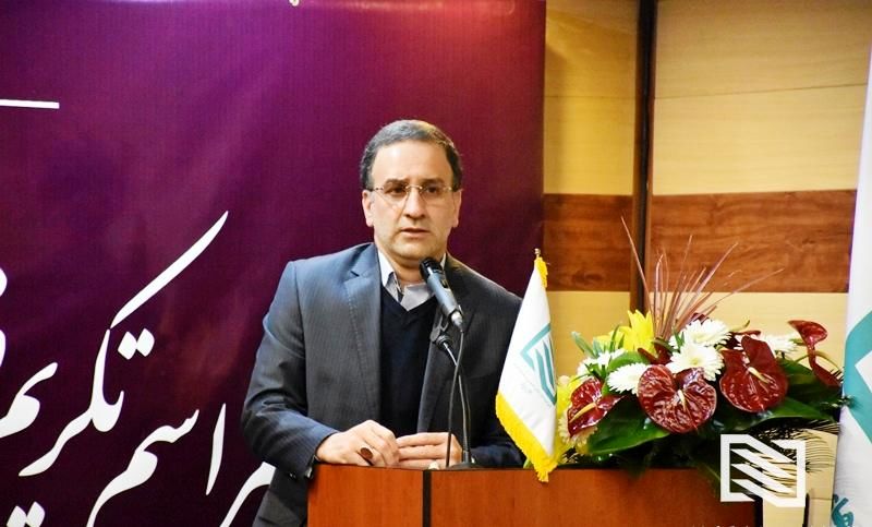 8 عدد خودروی بنز لوکس به مالزی صادر کردیم/ 3 برابر ظرفیتمان انبار اجاره کردیم/ حقوق کارکنانم خیلی پایین است