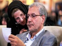 ورود منسوبین به افراد سیاسی در سطوح مدیریتی هلدینگ ها ممنوع!/ بدون هیچ ملاحظه ای مدیران  دنبال ارتباطات  سیاسی عزل  می شوند