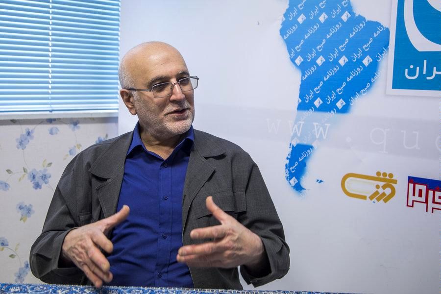 بانک مرکزی برای تاخیر انداختن در واریز پول به حساب مشتریان کار درستی کرد/ نباید پول بعد از 10 تا 12 روز به حساب مشتریان بیاید