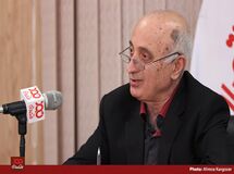 نمره دولت در اجرای اقتصاد مقاومتی زیر 10 است