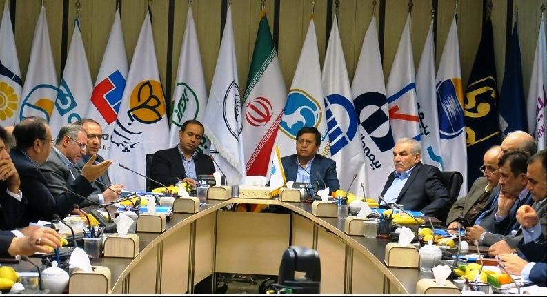 رئیس بیمه مرکزی و معاونانش علیرغم دعوت رسمی به جلسه نوروزی سندیکای بیمه نرفتند
