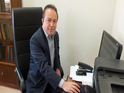 سیف هیچ یک از شرایط یک رئیس کل بانک مرکزی را ندارد/ اینکه همه مشکلات بازار ارز را ناشی از تحریم و آمریکا بدانیم درست نیست