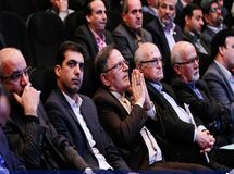 بانک شهر ارز نمایشگاه کتاب را با قیمت 4 هزار و 200 تومان تأمین می کند/ 100 میلیون دلار به ارز مسافرتی تخصیص یافت
