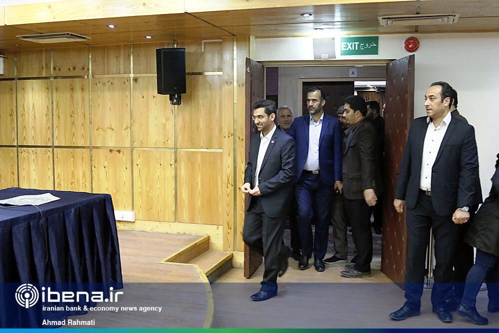 شکایت های مردمی ازکیفیت اینترنت افزایش یافت/ ۳۵ درصد روستاهای کشور دارای ارتباطات بودند