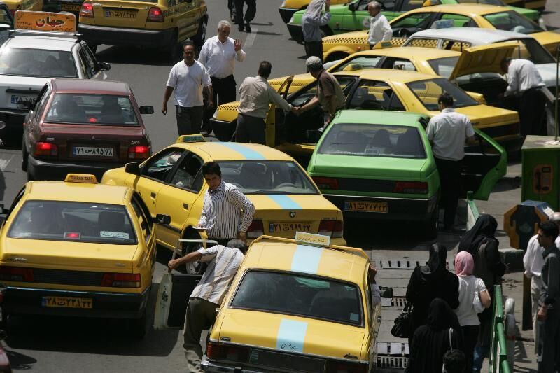دریافت هرگونه شارژثابت از تاکسیرانان  ممنوع است