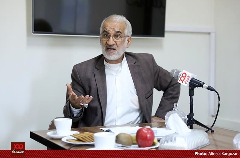 نوبخت تاکنون بیش از 10 بسته خروج از رکود طراحی کرده که همه شکست خورده است/ وهنآمیز است که از ترکیه فضولات انسانی وارد میکنیم!