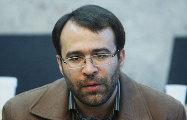 مسعود نیلی یکی از موثرترین اعضای تیم اقتصادی دولت روحانی است/ اغلب نظرات نیلی بارها در دولت شنیده و اجرا شده است