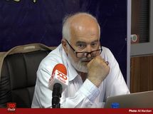 مگر بقیه اطلاعات بانک مرکزی از طریق وزارت اقتصاد منتشر می‌شود که فهرست دریافت‌کنندگان ارز به وزارت اقتصاد رفته است؟/ کار همتی خیلی عجیب بود