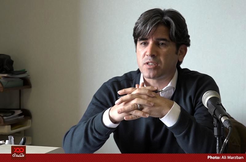 عملیات بازار باز راهکاری برای جمع آوری نقدینگی است/حتما آقای همتی به مباحث شرعی و فقهی عملیات بازار باز فکر کرده‌اند/ پرداخت دلار 4200 تومانی برای کالاهای اساسی ایجاد رانت می‌کند