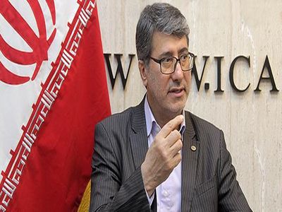 دلار ۴۲۰۰ تومانی چند دست می چرخد و به طور ناقص به دست مردم می‌رسد