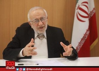 در دوران پهلوی اکثریت جمعیت کشور از خدمات بهداشتی، ارتباطی و آموزشی محروم بودند