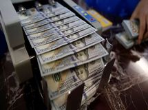 قیمت طلا، سکه و دلار امروز ۱۳۹۹/۱۲/۱۰| سکه و دلار ارزان شدند