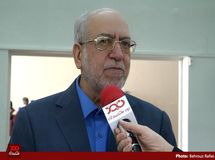 سفیر آلمان، دست صادرکنندگان کشورش را می‌گرفت و به دفتر من که وزیر بودم می‌آورد، چرا سفرای ما اینگونه نیستند؟!