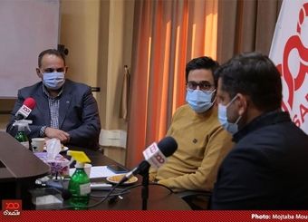 آقای وزیر کار! خودتان می‌توانید یکماه با حقوق کارگری زندگی کنید، یکبار امتحان کنید. من یکماه امتحان کردم، نچرخید!