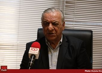 سازمان تعاونی روستایی بازار میوه را بهم ریخته و مقصر گرانی است