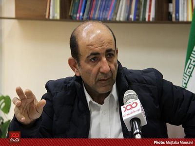  زنگنه و کرباسیان سه سال است که سرمایه گذاران را بازی می دهند