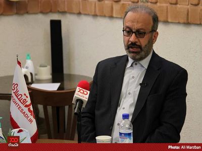 حضور بایدن در اقتصاد ایران تاثیر داشت، بعد از انتخاب بایدن دلار ۱۰ هزار تومان ارزان شد(۴)