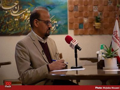 منافع سیاستمداران، خودروسازان و قطعه سازان هر روز بهم نزدیک تر می شوند (۵)