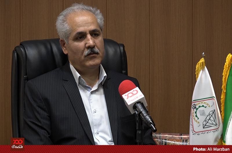 امسال قیمت طلا در دامنه خود ۱۰ درصد نوسان میکند