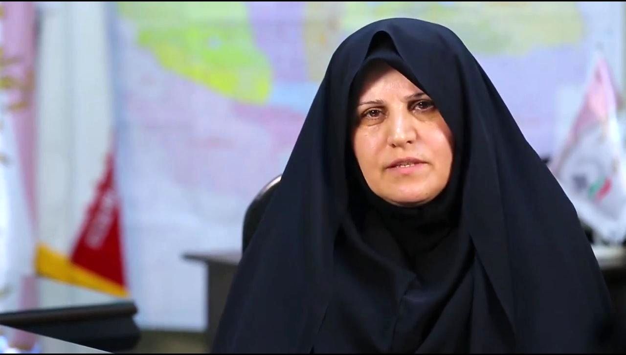 کاش دولت جلوی مسافرتهای نوروزی را میگرفت/ آرایشگران خسارتهای زیادی از تعطیلیهای مکرر دیدهاند (۱)