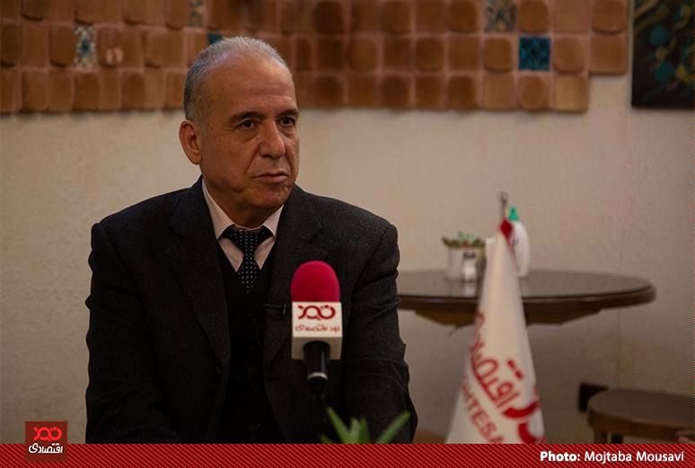 فرانسه،‌ اسپانیا و ایتالیا سند همکاری مشابه ایران با چین دارند/ کسی می تواند بگوید فرانسه خاکش را به چین فروخته؟