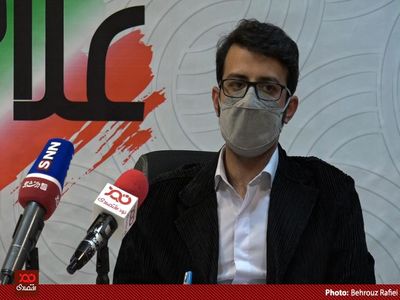 مجبوریم مشکلات را به گردن دلال‌ها بیندازیم