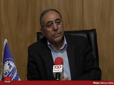 مغازه داران ما به خاطر آزار و اذیت اداره مالیات کره کره خود را پایین کشیدند