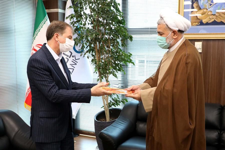 مهر تأیید فراکسیون ایثار و شهادت مجلس بر عملکرد بانک دی در ارائه خدمات به خانوادههای ایثارگران