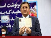 بدترین عملکرد در مدیریت بازار ارز به نام عبدالناصر همتی ثبت شد/ رکورد تضعیف ۱۱۴ درصدی ارزش پول ملی در سال ۹۹