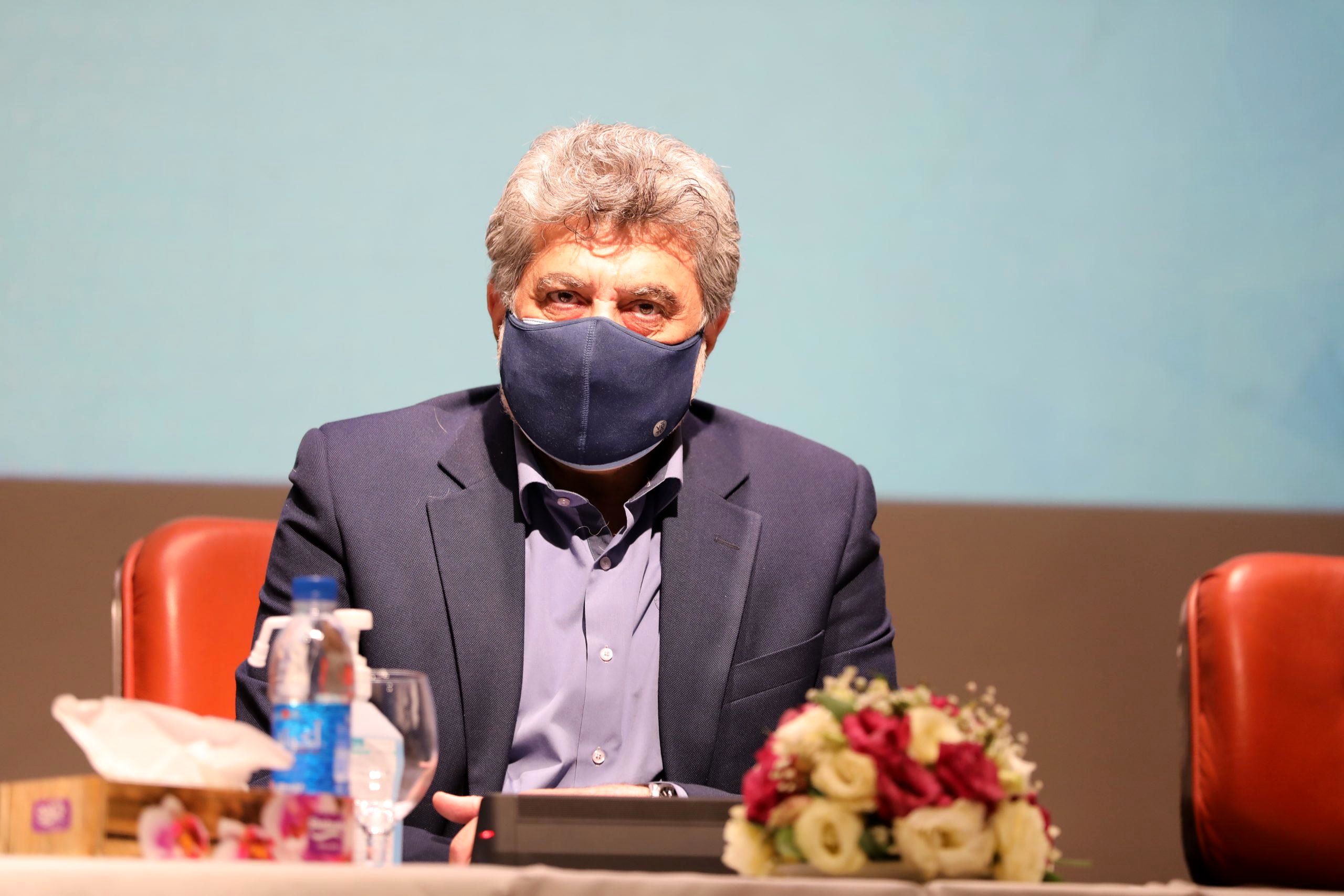 رویکرد اتاق اصناف ایران تقویت جایگاه اصناف در مراکز تصمیم گیری می باشد