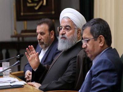 بنزین ۵ هزار تومانی همتی، چه بلایی سر اقتصاد ایران می آورد؟ 