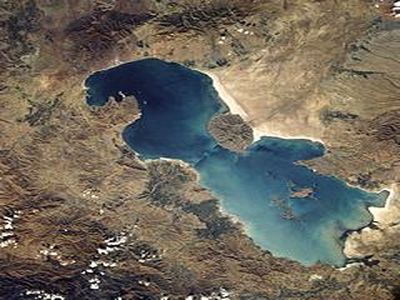 اجرای طرح احیای دریاچه ارومیه به یک دانشجو سپرده شد