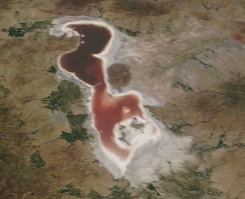 دریاچه ارومیه بخاطر سو مدیریت دولت روحانی احیا نشد
