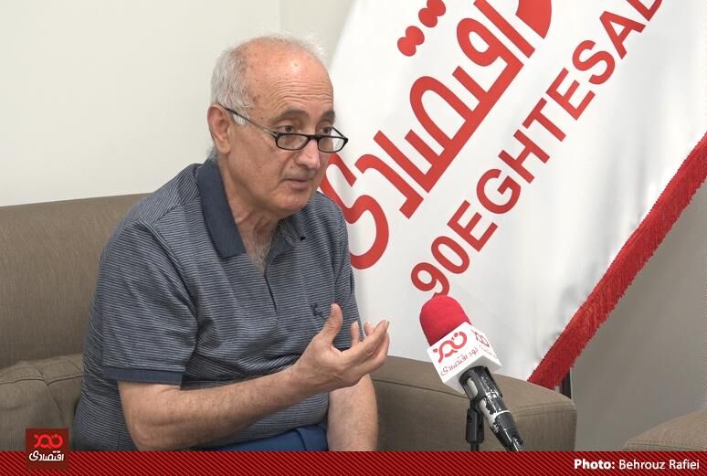 تسریع در انتخاب رئیس کل جدید بانک مرکزی به تحقق شعار مهار تورم دولت رئیسی کمک می‌کند