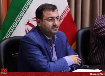 درآمد ۲۰۰ هزار میلیارد تومانی کشور از طریق مالیات، موفقیت نیست و شاباش دادن ندارد