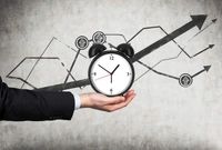 کار کردن بیش از ۸ ساعت ممنوع