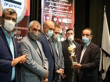 عنوان سرآمدان اقتصاد ایران برای مدیر عامل لوله سازی اهواز 