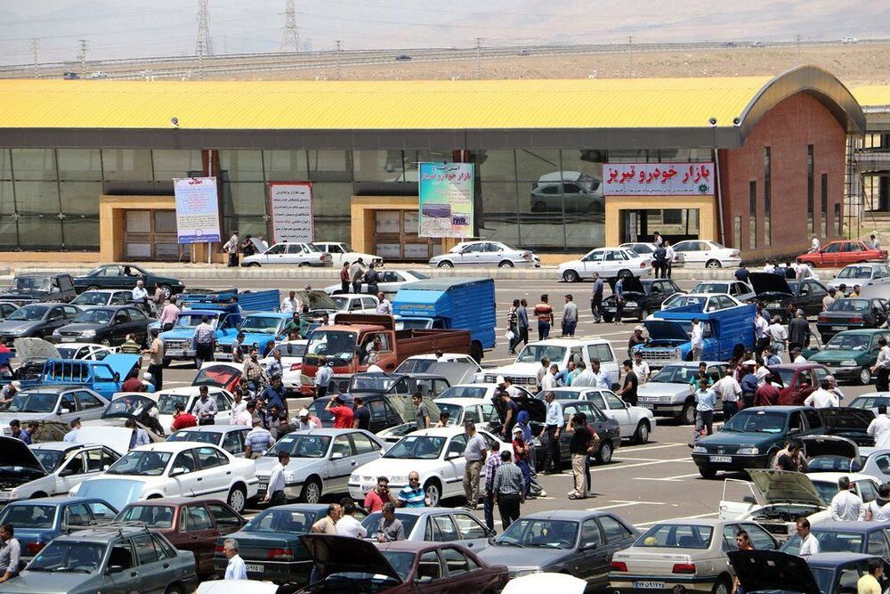 قیمت خودرو در بازار آزاد ۱۶ آذر ۱۴۰۰