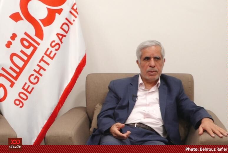 واگذاری صفر تا صد پروژه ساخت ۴ میلیون واحد مسکونی به چینی‌ها به نفع اقتصاد کشور نیست