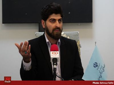 دروغ می‌گویند ضرغامی با فعالان صنایع دستی دیداری نداشته است