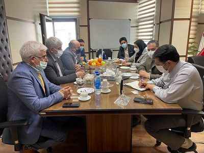 فرآیند صدور مجوزها از سوی سازمان دامپزشکی را تسهیل می کنیم