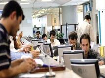 حداقل حقوق کارمندان ۵ میلیون و ۶۰۰ هزار تومان تعیین شد