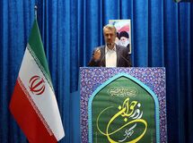 کاهش قیمت کالاهای پایه با اصلاح ساختار بازار/ حذف امضاهای طلایی و هوشمندسازی صدور کارت بازرگانی