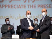 امضای تفاهمنامه همکاری میان بانک ملت و صنایع پتروشیمی خلیج فارس