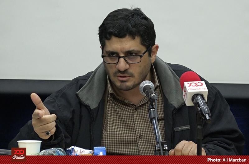 کانون وکلا از پیوستن به درگاه ملی مجوزها امتناع می‌کند،‌ وزارت اقتصاد ادعای کانون وکلا را قبول ندارد و ماجرا را پیگیری می‌کند