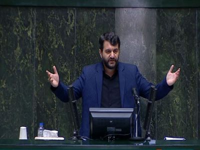 دروغ پراکنی علیه وزیر کار پس از حمایت مجلس از او